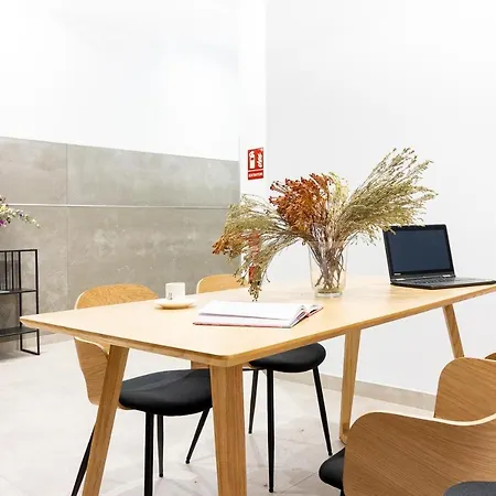 Center Flat Mariblanca 12 Sun & Terrace Boutique 아파트