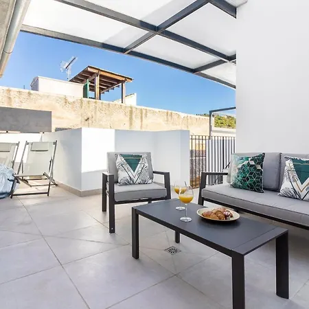Center Flat Mariblanca 12 Sun & Terrace Boutique *
