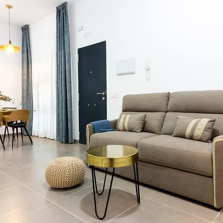 Center Flat Mariblanca 12 Sun & Terrace Boutique